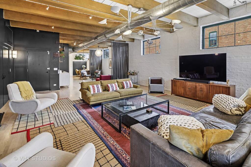 Private full-floor residence detail at Park Tower