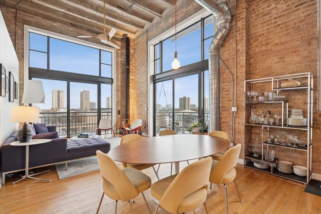 Private full-floor residence detail at Park Tower