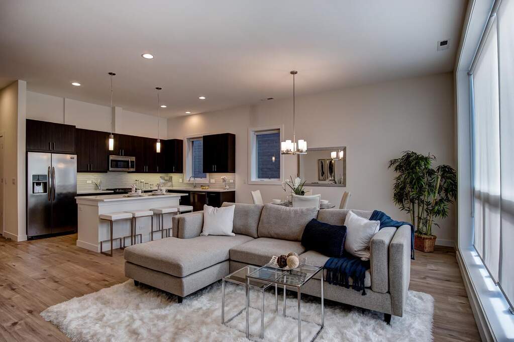 Designer kitchen and refined entertaining spaces