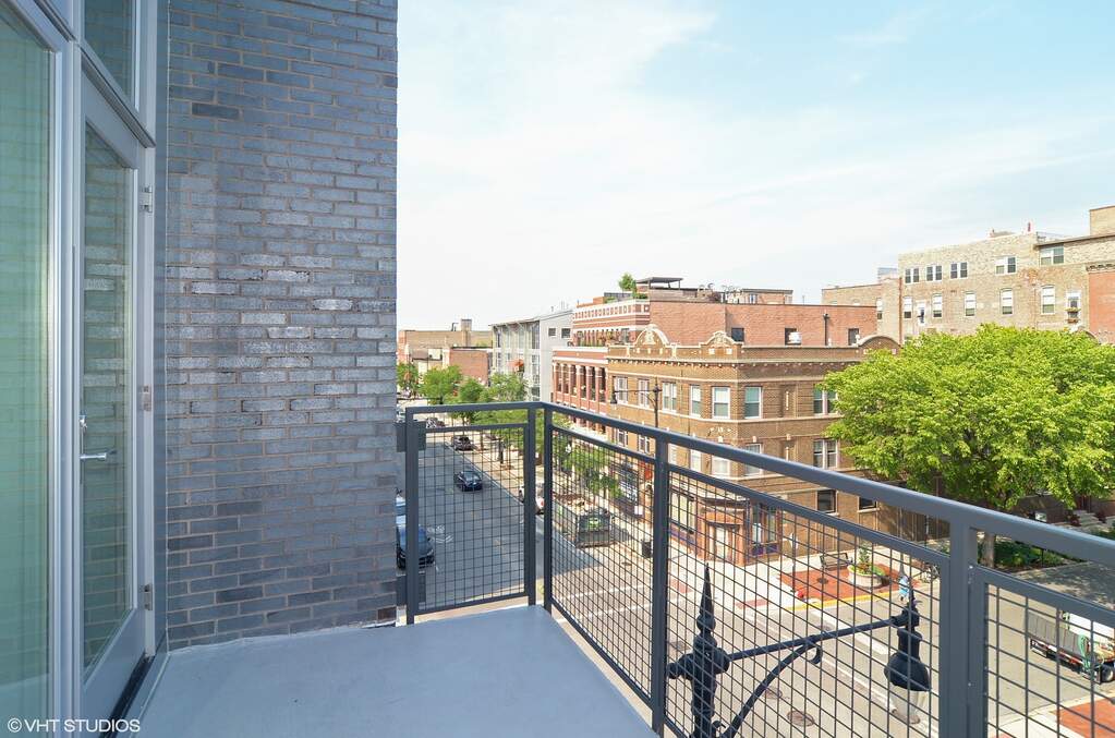 Park Tower penthouse interior at 800 North Michigan Avenue