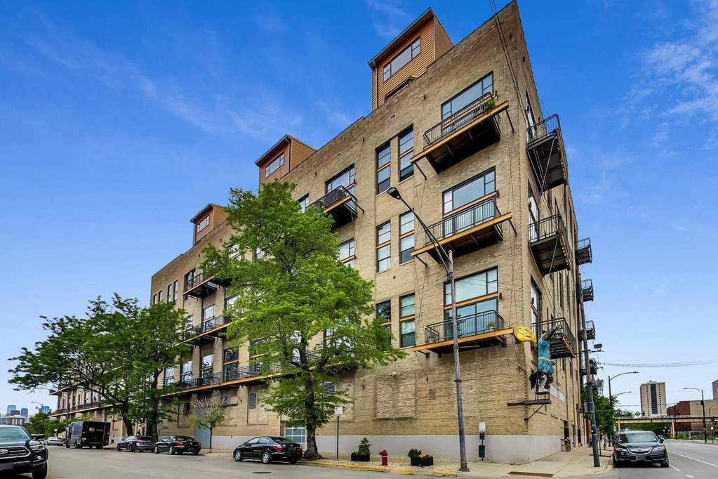 2545 S Dearborn Street #317 property in Chicago