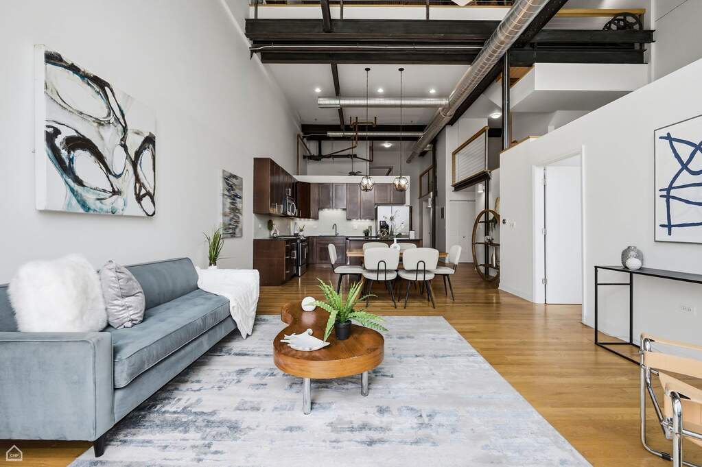 Designer kitchen and refined entertaining spaces