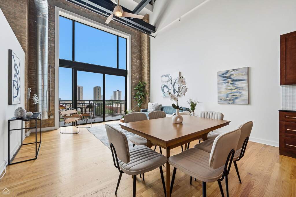 Private full-floor residence detail at Park Tower