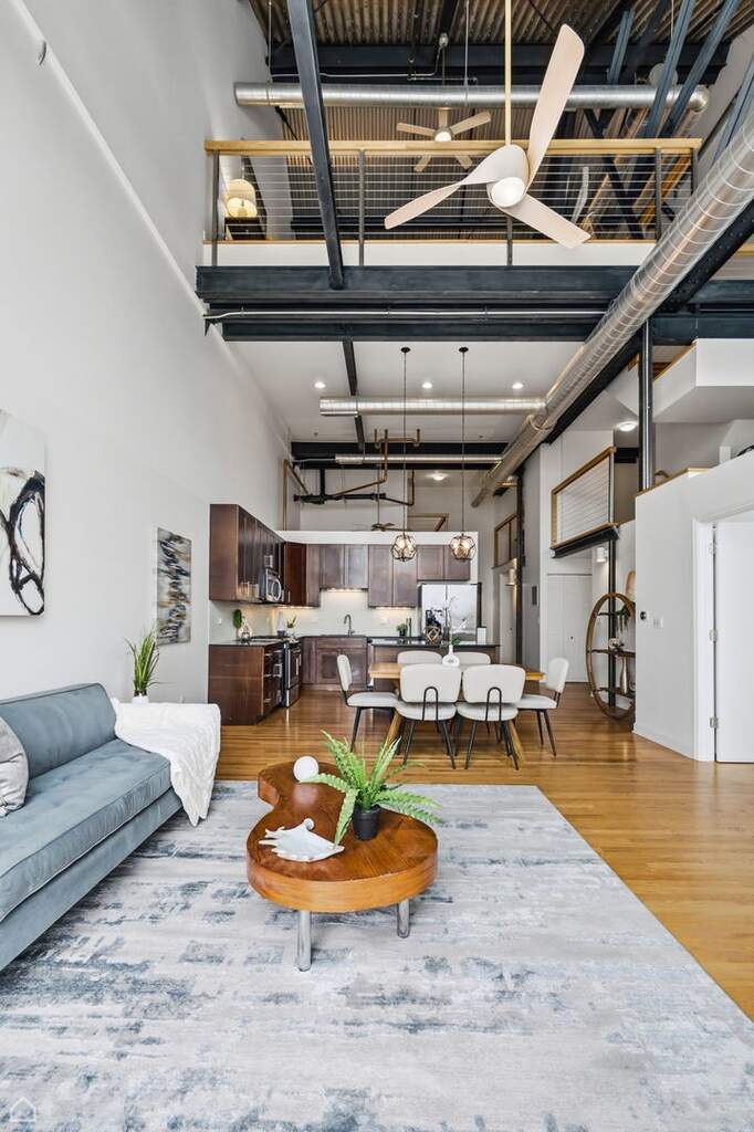 Penthouse bedroom suite overlooking Chicago