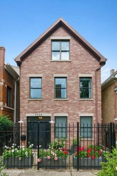 2228 W Dickens Avenue property in Chicago
