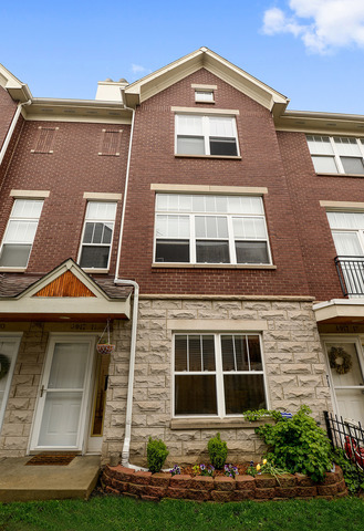 4917 N Ravenswood Avenue #11 property in CHICAGO