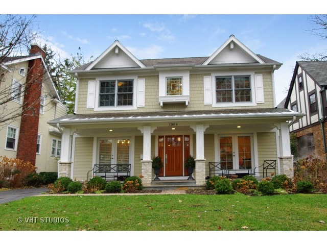 1386 Asbury Avenue property in WINNETKA