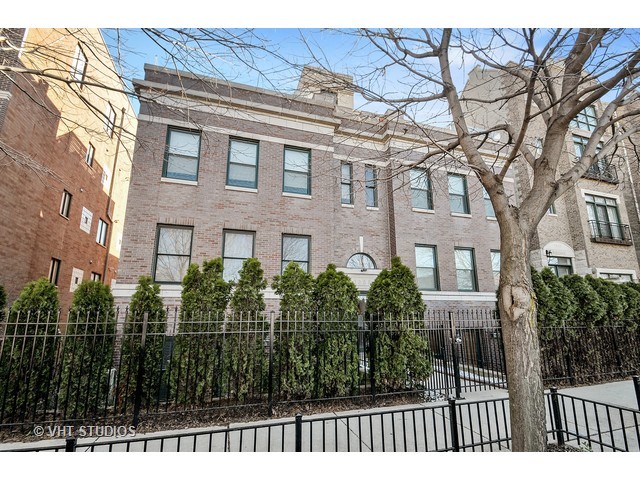 1355 N Mohawk Street #2N property in CHICAGO