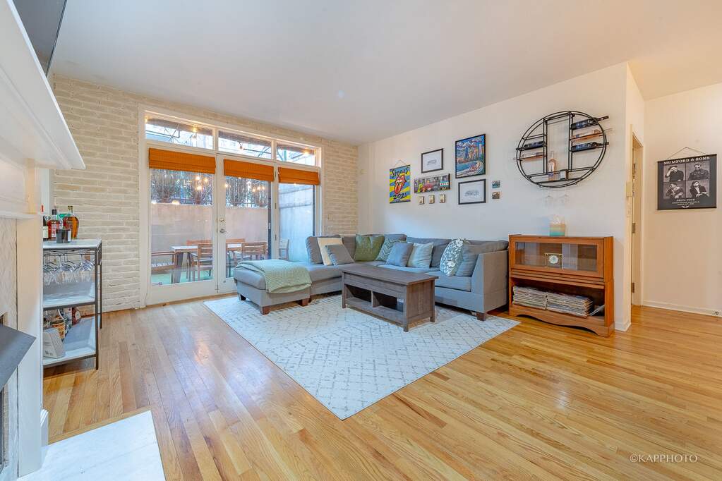 Park Tower penthouse interior at 800 North Michigan Avenue