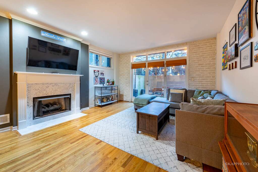Designer kitchen and refined entertaining spaces