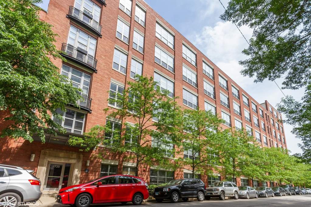 1735 N Paulina Street #401 property in Chicago