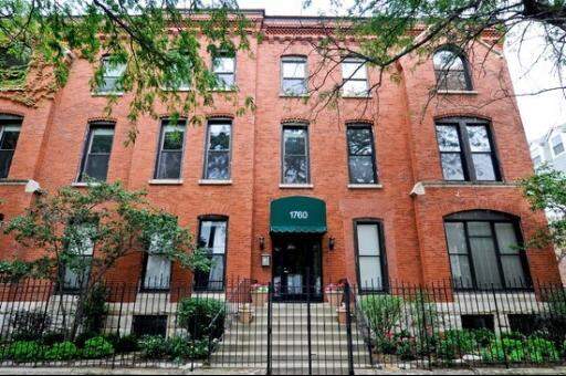 1760 N Wells Street #2B property in Chicago