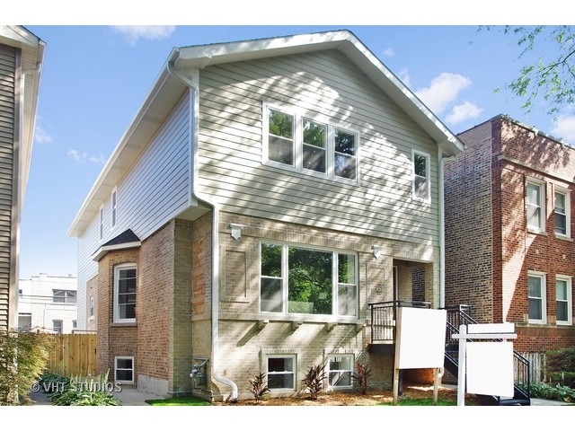 1746 W Thorndale Avenue property in CHICAGO