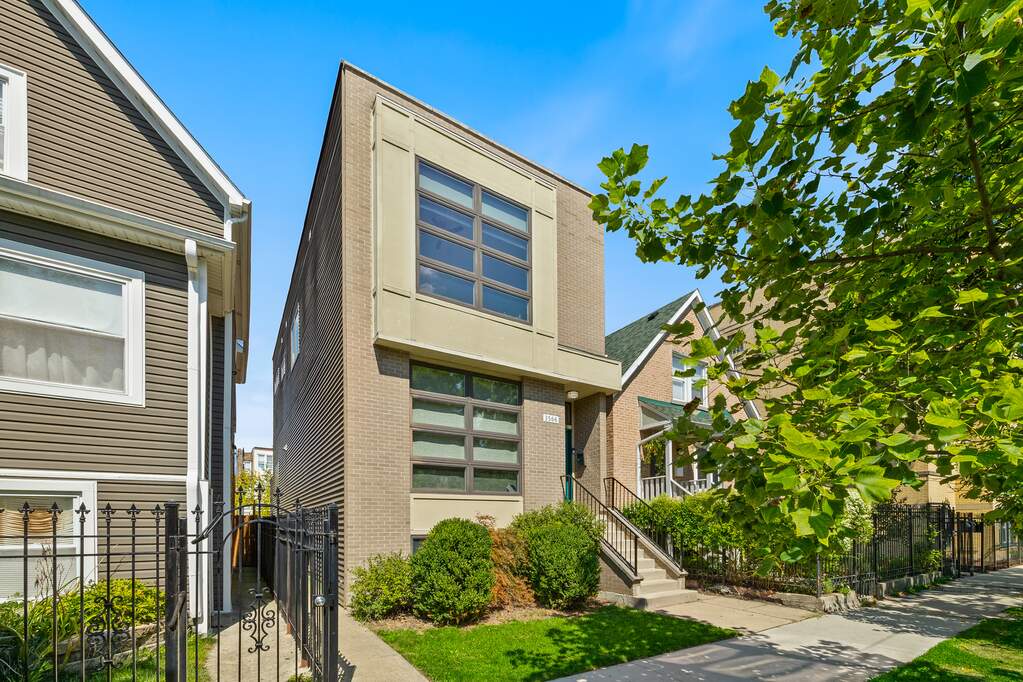 3566 W Palmer Street property in Chicago
