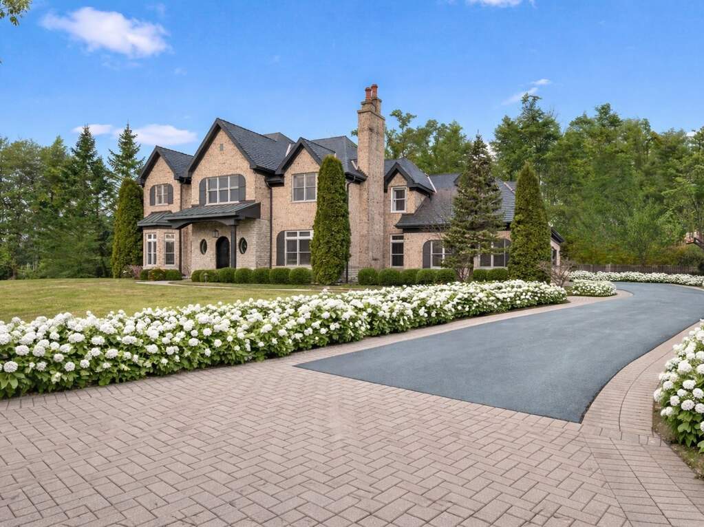 950 Gage Lane property in Lake Forest