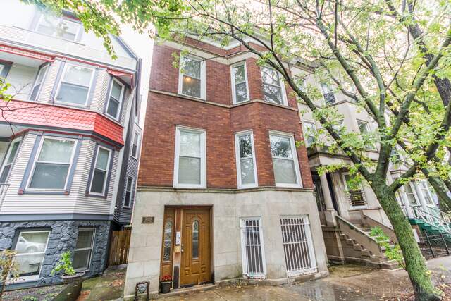 3023 N Kenmore Avenue #3 property in Chicago
