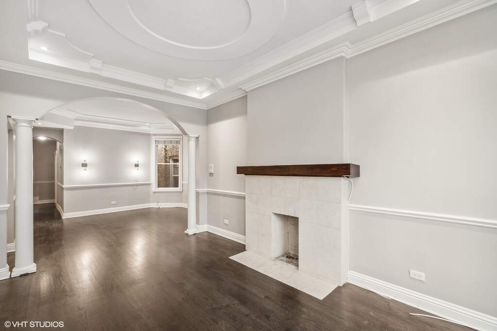 Luxury living space with panoramic Chicago views