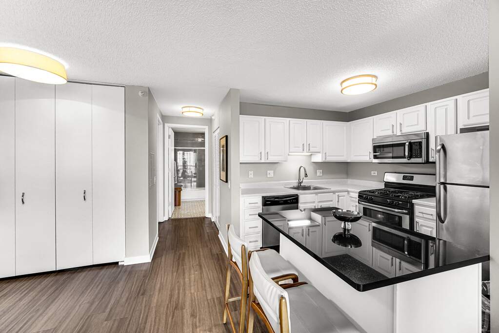 Private full-floor residence detail at Park Tower