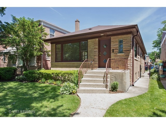 6227 N Hamlin Avenue property in CHICAGO