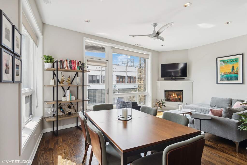 Designer kitchen and refined entertaining spaces