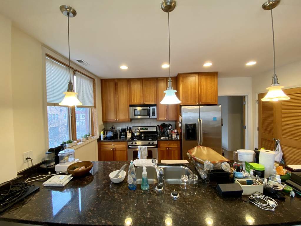 Designer kitchen and refined entertaining spaces