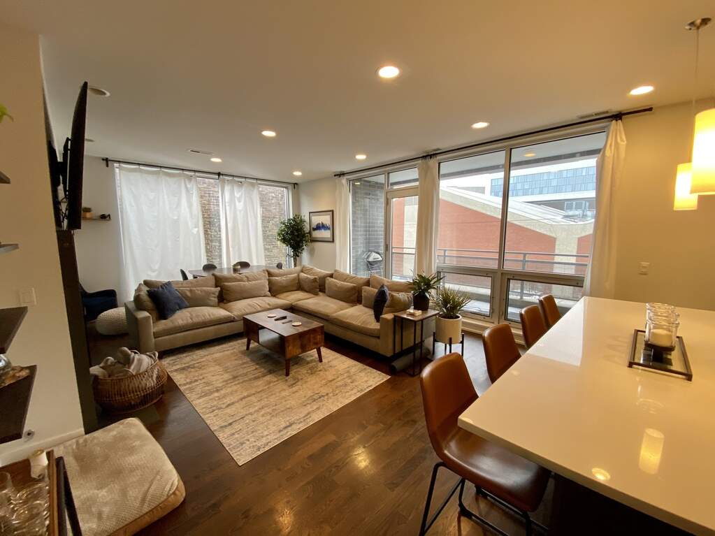 Private full-floor residence detail at Park Tower