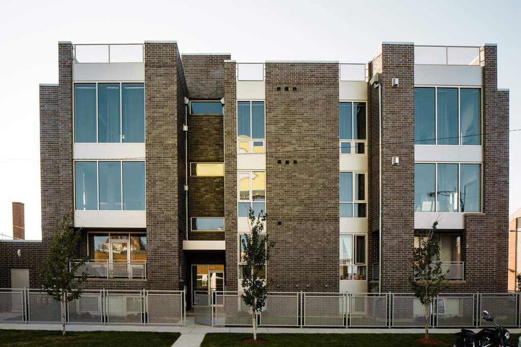 2366 N Seeley Avenue #2E property in Chicago