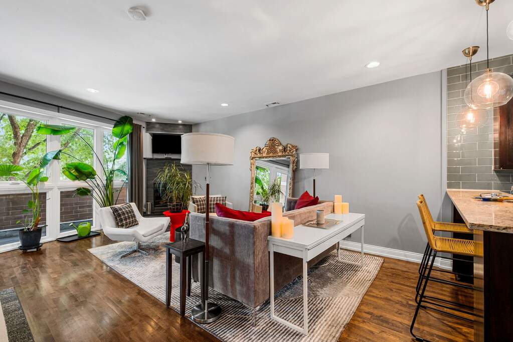 Designer kitchen and refined entertaining spaces