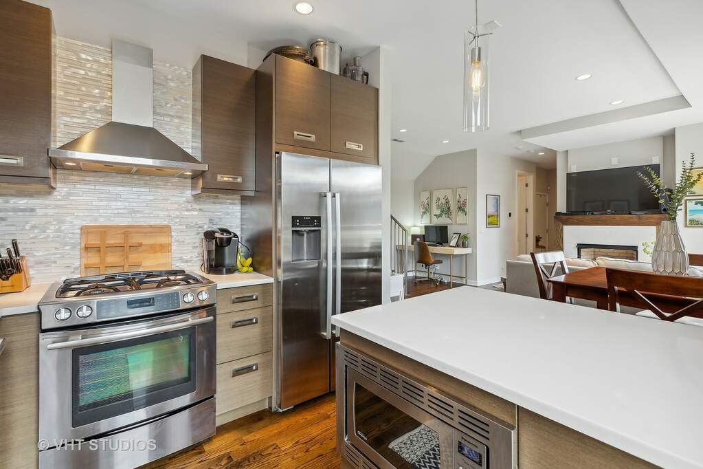 Private full-floor residence detail at Park Tower