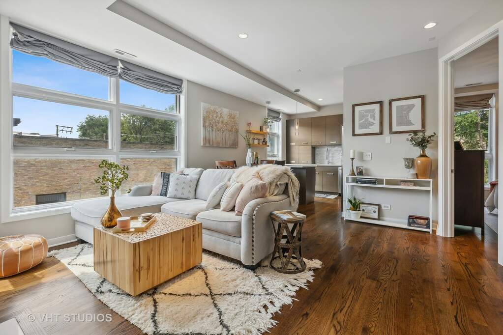 Park Tower penthouse interior at 800 North Michigan Avenue