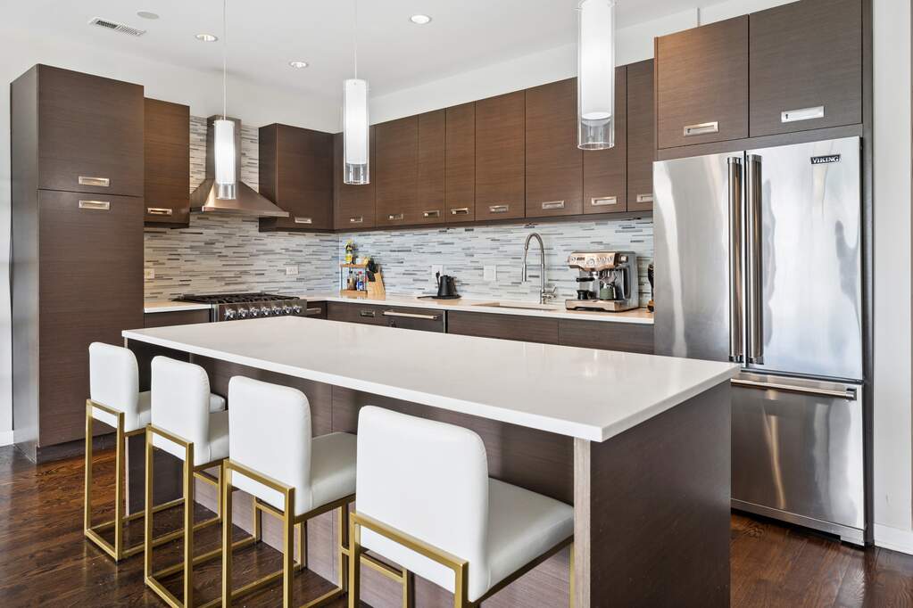 Private full-floor residence detail at Park Tower