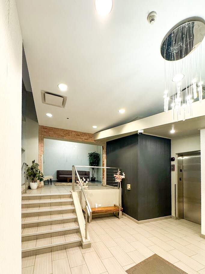 Designer kitchen and refined entertaining spaces