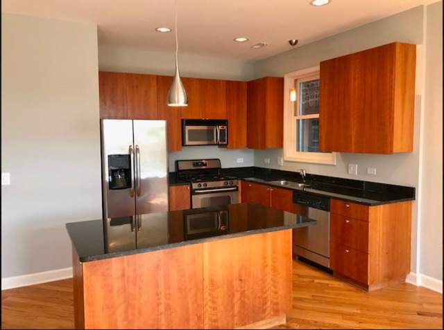 Designer kitchen and refined entertaining spaces