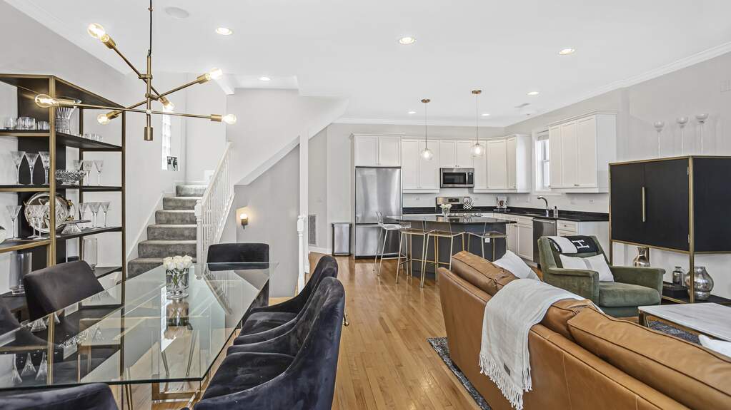 Private full-floor residence detail at Park Tower