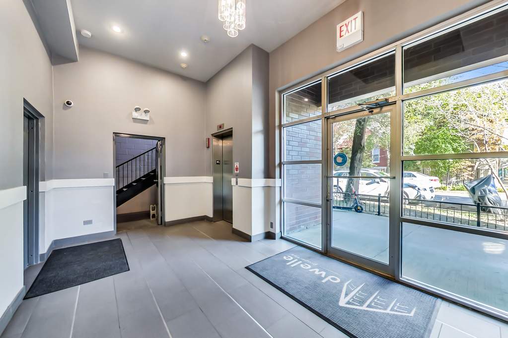Park Tower penthouse interior at 800 North Michigan Avenue