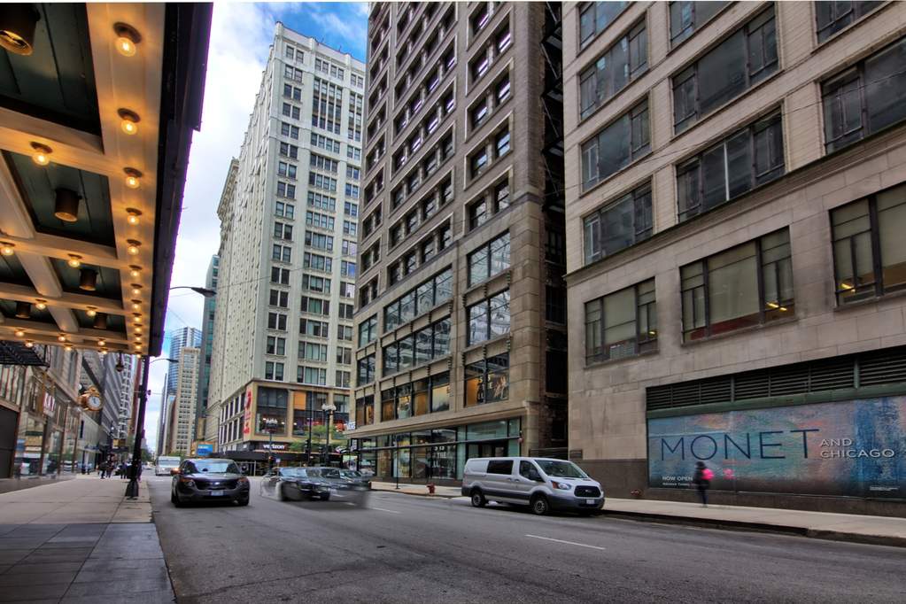 6 E Monroe Street #1603 property in Chicago