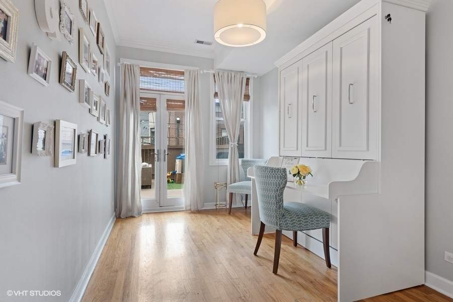 Private full-floor residence detail at Park Tower
