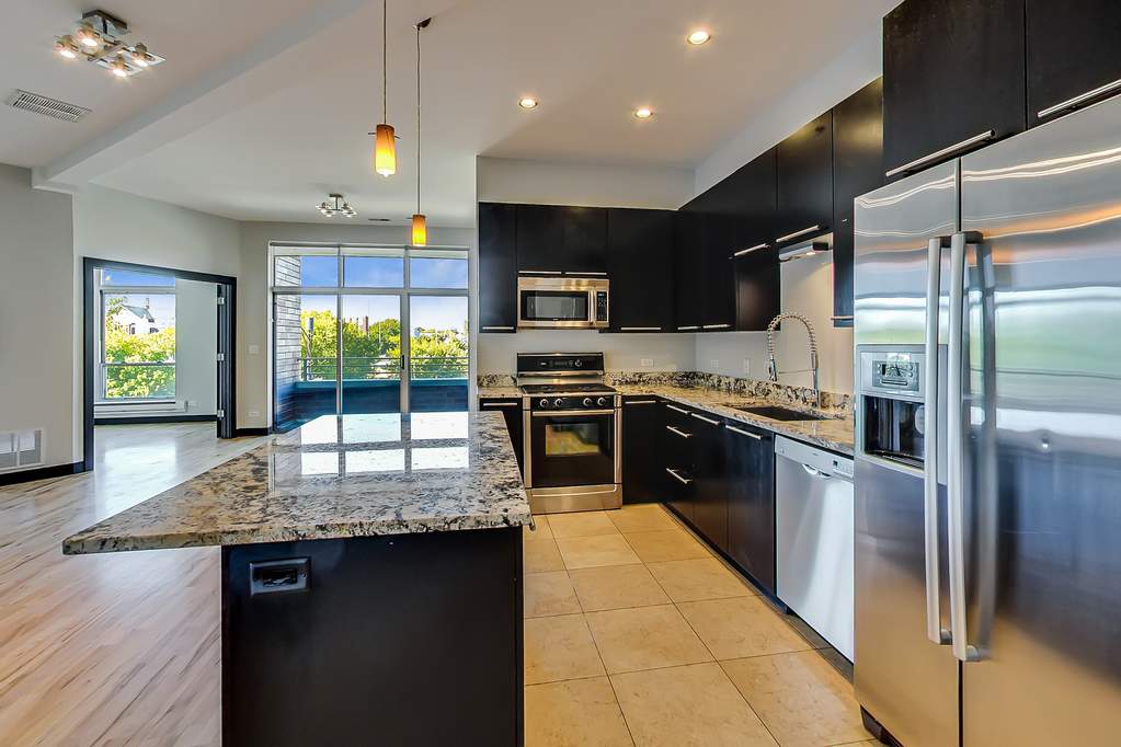 Designer kitchen and refined entertaining spaces