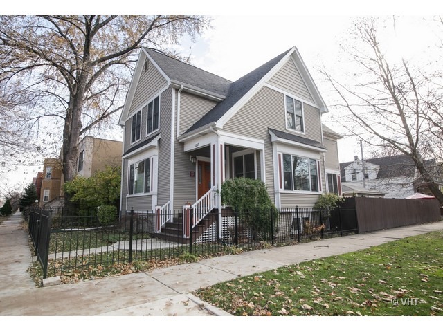2257 W Winnemac Avenue property in Chicago