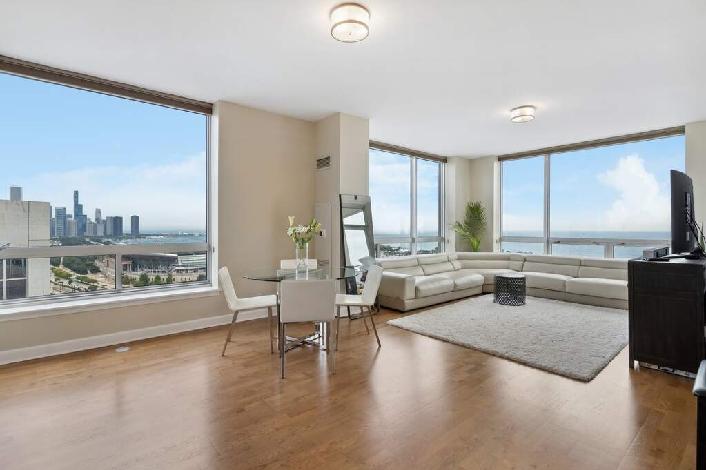 Luxury living space with panoramic Chicago views