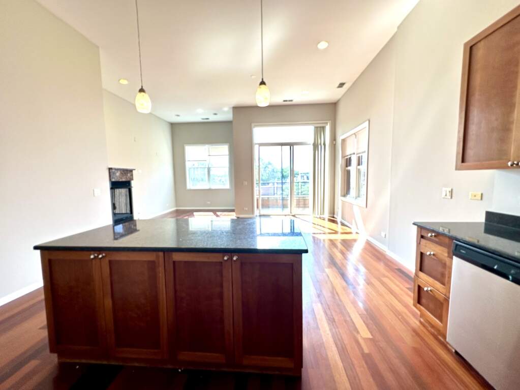 Private full-floor residence detail at Park Tower