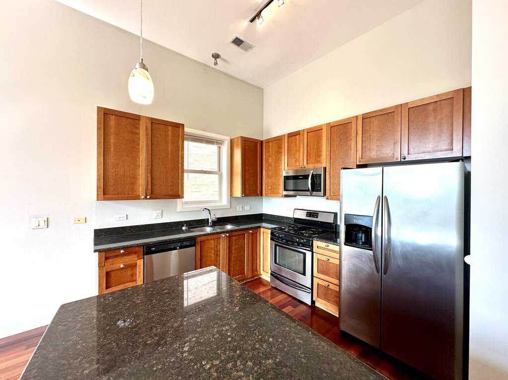 Designer kitchen and refined entertaining spaces