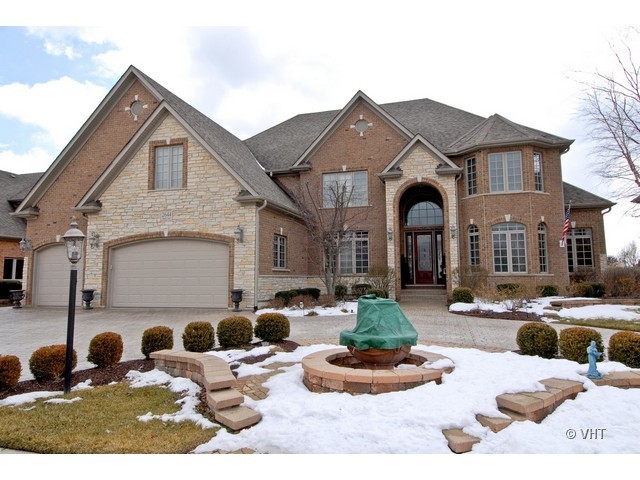 2644 Sutton Circle property in NAPERVILLE