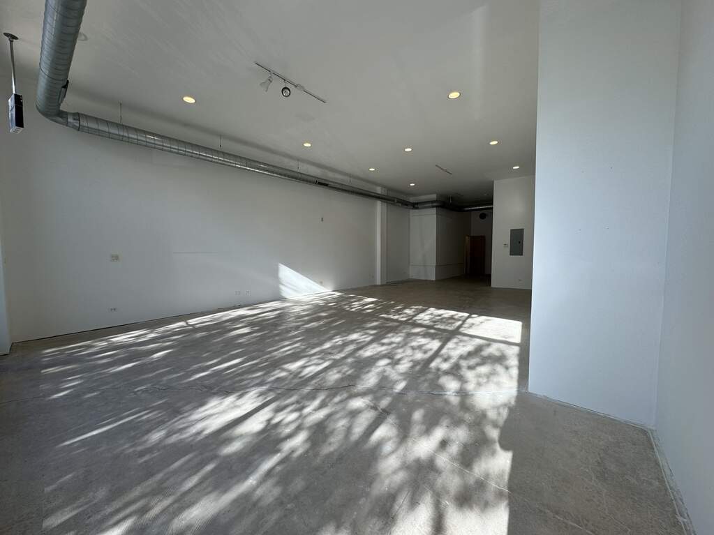 Private full-floor residence detail at Park Tower