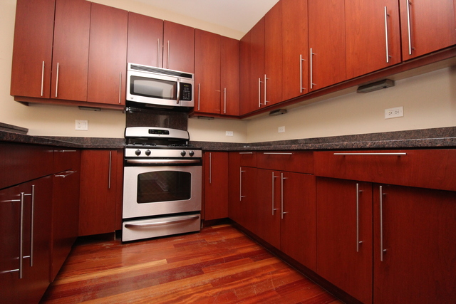 Designer kitchen and refined entertaining spaces