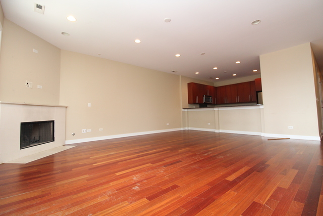 Private full-floor residence detail at Park Tower