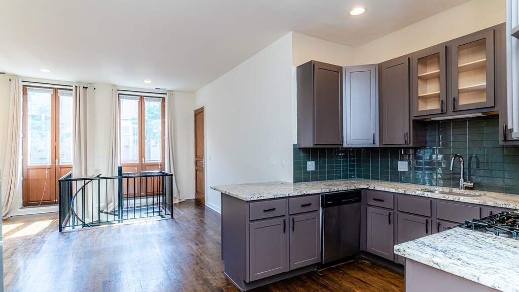 Designer kitchen and refined entertaining spaces