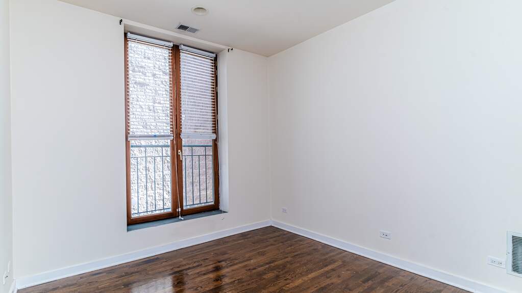 Private full-floor residence detail at Park Tower