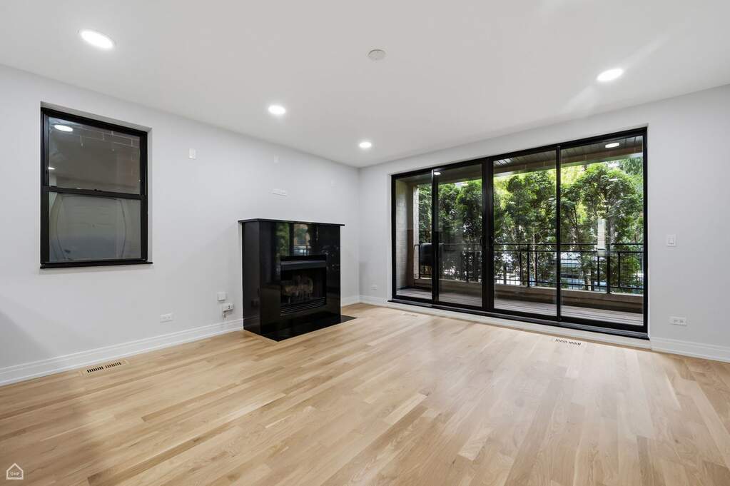 Private full-floor residence detail at Park Tower