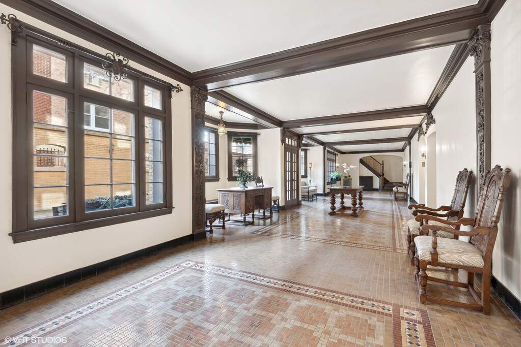 Luxury living space with panoramic Chicago views